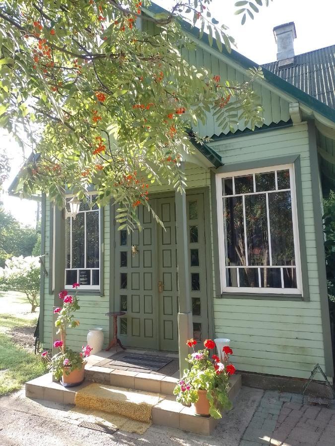 House, Garden & Sauna. Free Parking. Train Stop-200 M. Sea-1 Km. Jūrkalne Extérieur photo